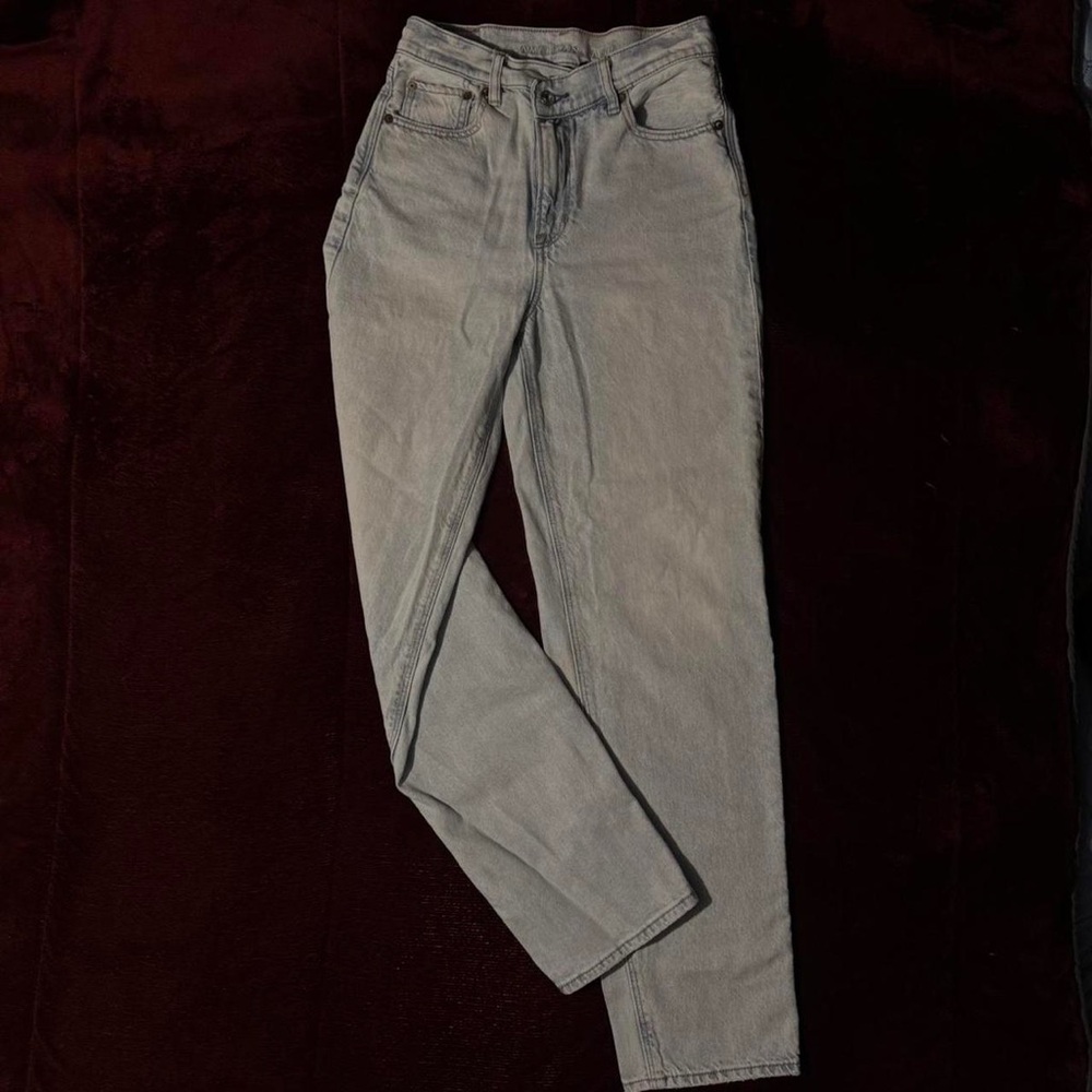 American Eagle Outfitters Women's Gray Straight Leg Jeans